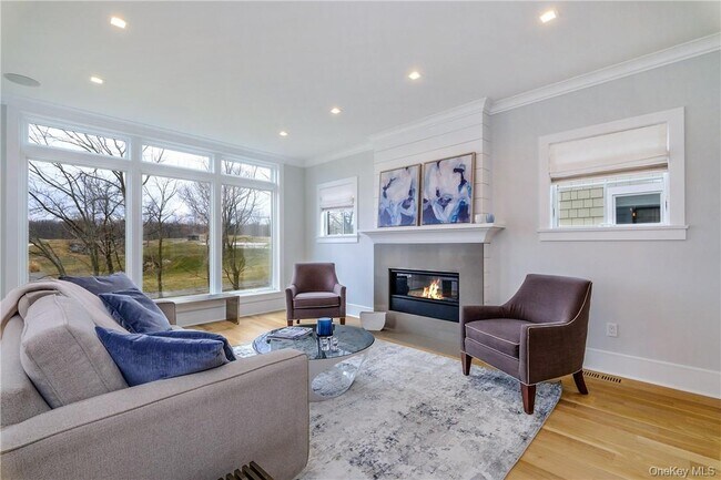 Building Photo - 184 Soundview Ave