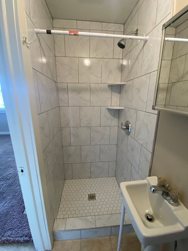 Building Photo - 2409 S Calhoun St