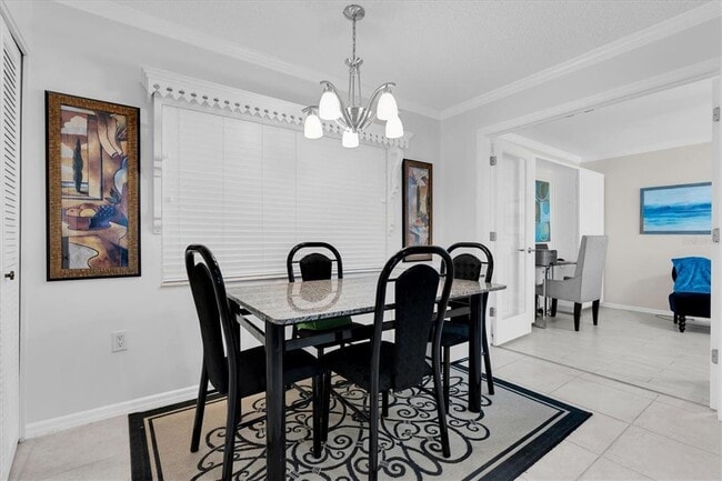 Building Photo - 6500 Sunset Way