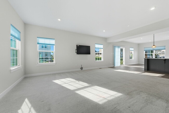 Building Photo - 185 Tywyn Dr