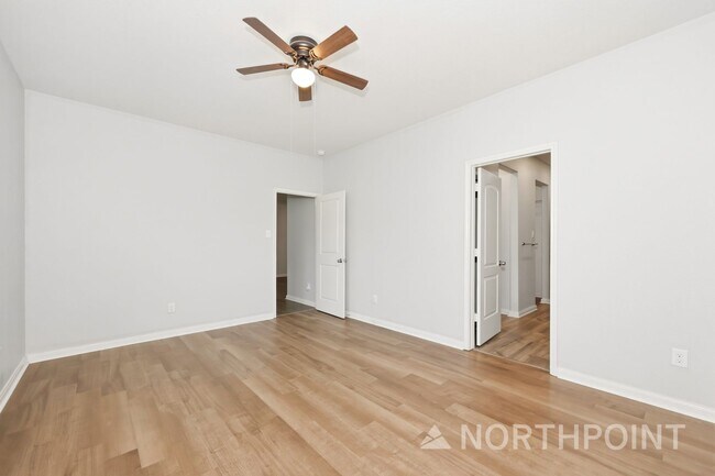 Building Photo - 5 BR/2.5BA | Updated Single Family Home | 2-Car Garage Parking | In Venus!