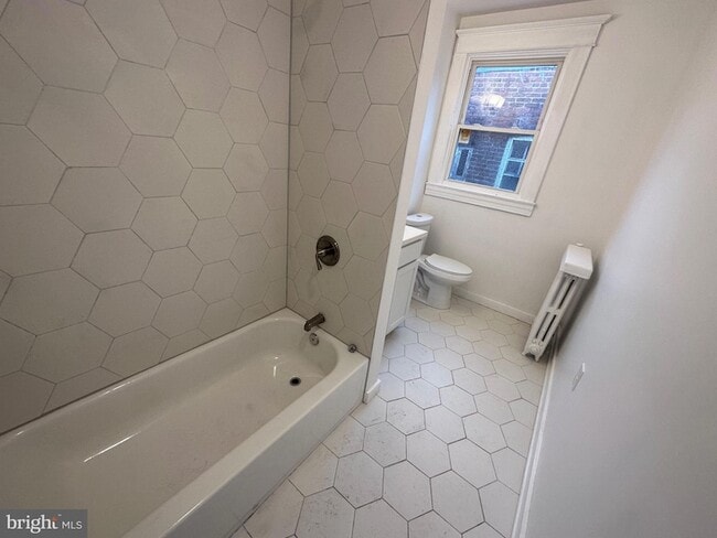 Primary Photo - 4227 Euclid Ave