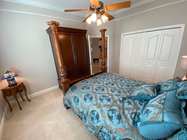 Building Photo - Spectacular and Luxurious Turnkey ANNUAL or SEASONAL Lease in The Village of Bridgeport