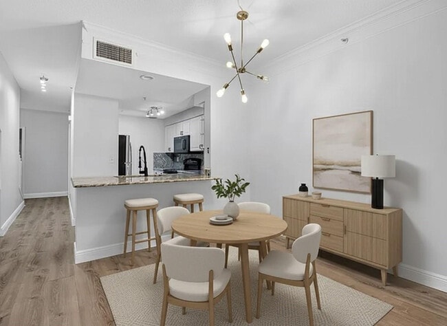 Building Photo - 2032 Alta Meadows Ln