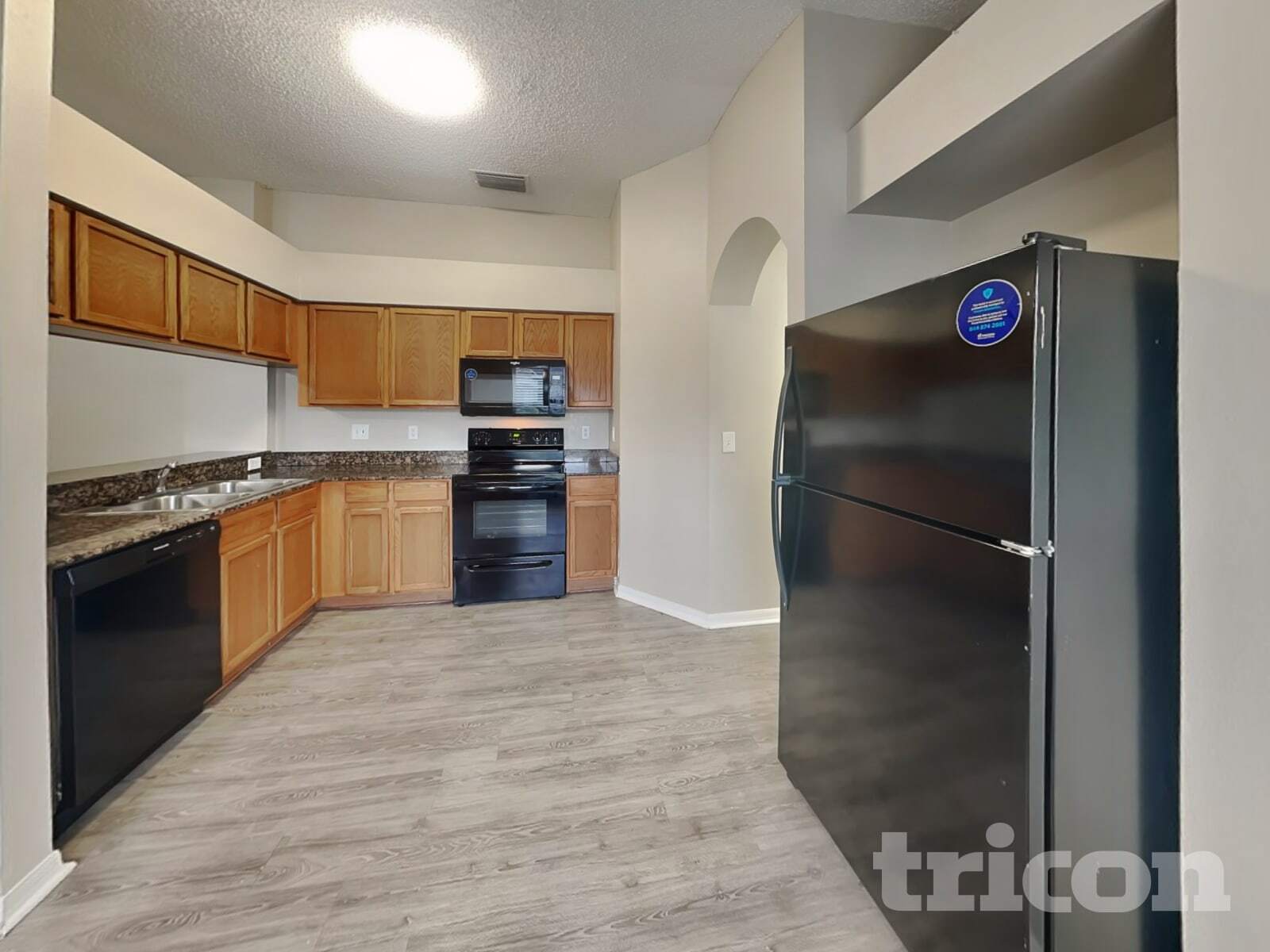 Building Photo - 11759 Lynmoor Dr