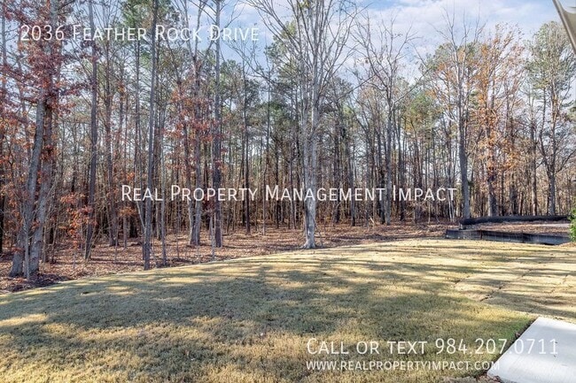 Building Photo - 2036 Feather Rock Dr