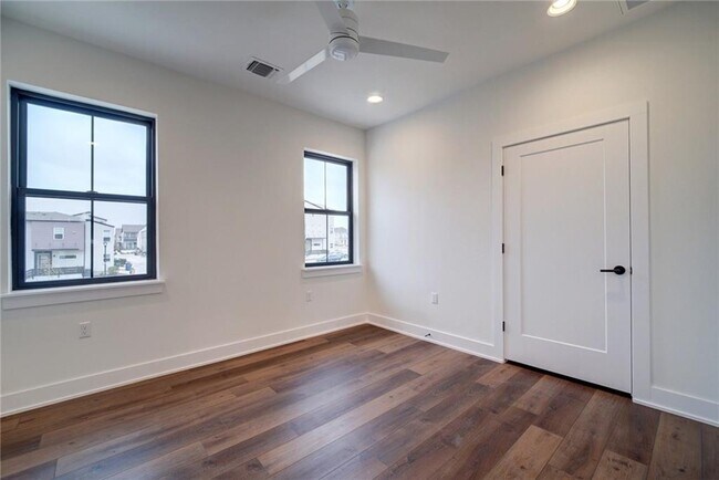 Building Photo - 4312 Tilley St