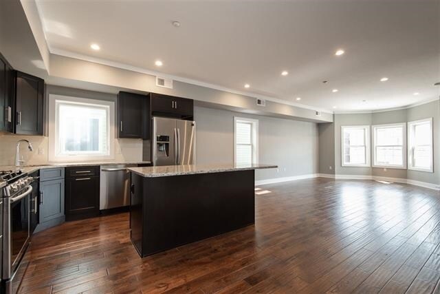 Building Photo - 133 Arlington Ave