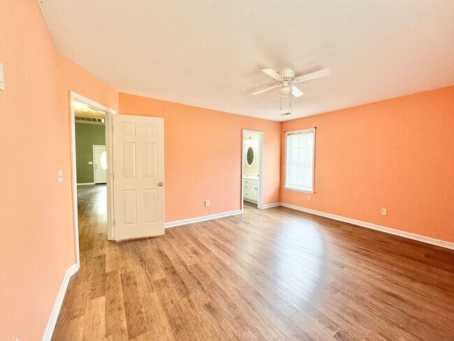 Building Photo - Adorable 3 Bedroom Home in High Point!