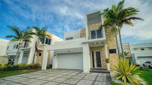 Building Photo - 10360 NW 68th Terrace
