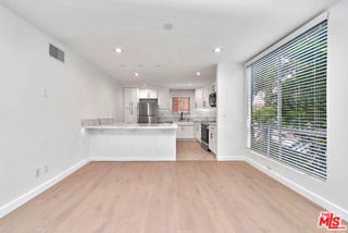 Building Photo - 843 4th St