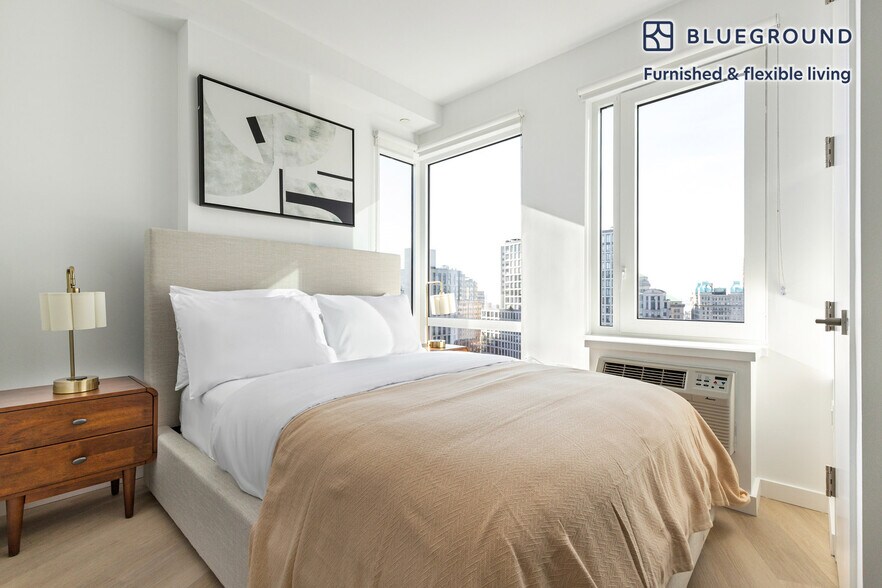 Building Photo - 150 Lawrence St