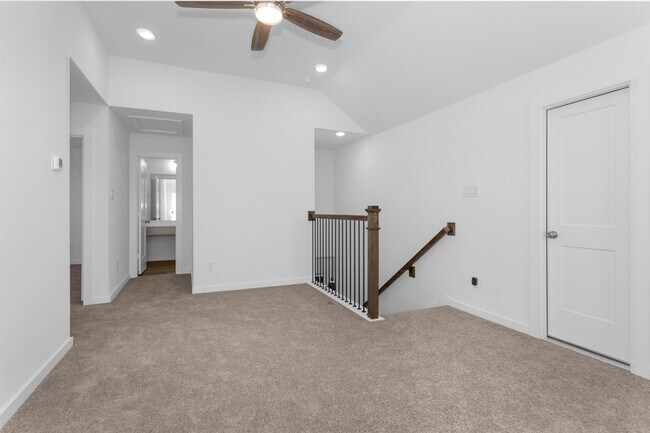 Building Photo - 2127 Heather Rdg Wy