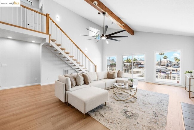 Building Photo - 5575 Marlin Dr
