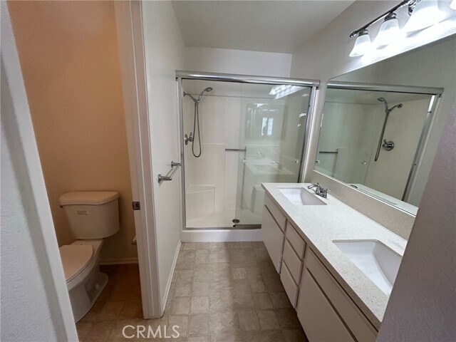Building Photo - 2800 Plaza del Amo