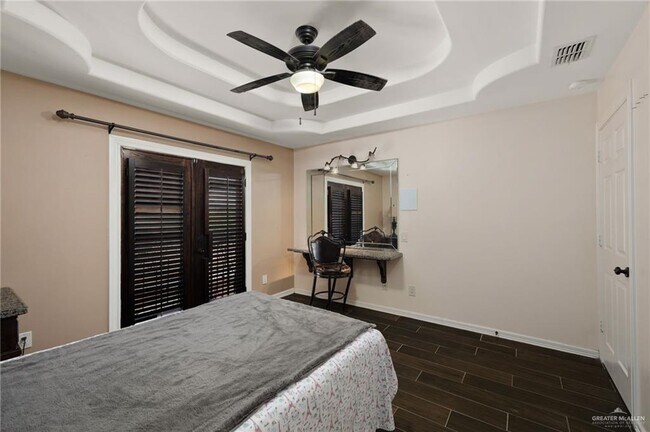 Building Photo - 682 Alto Bonito St