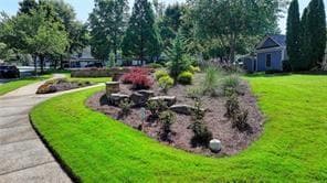Building Photo - 2090 Deptford Dr
