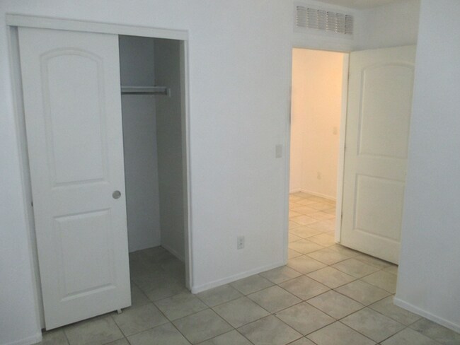 Building Photo - Beautiful 3 Bedroom-2 Bath House, Sahuarita Arizona