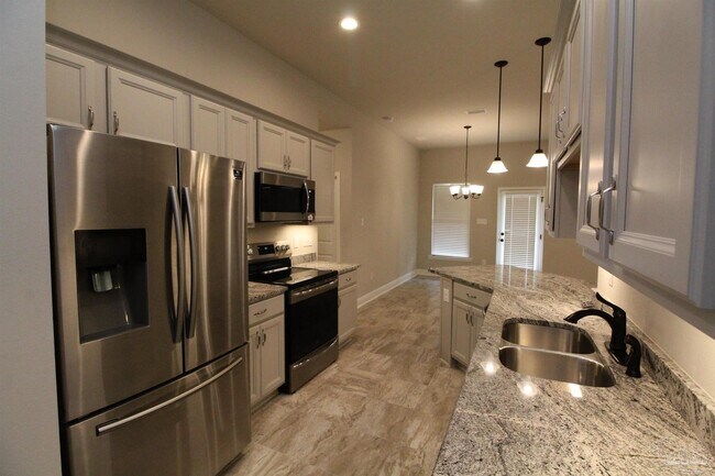Building Photo - 8480 Beech Tree Rd