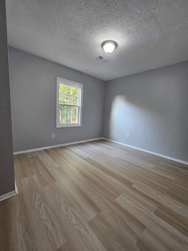 Building Photo - 3BR Home Near Downtown Wilmington – Recently Updated, Pet Friendly