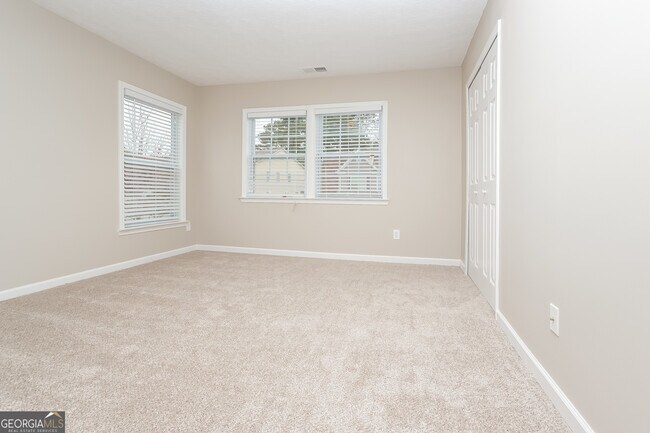 Building Photo - 7159 Flagstone Pl