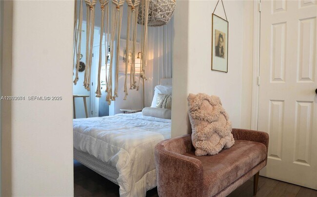 Building Photo - 1227 Euclid Ave