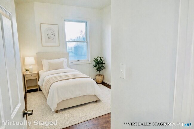 Building Photo - 470 Wood Ave