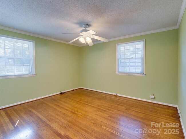 Building Photo - 4917 White Oak Rd
