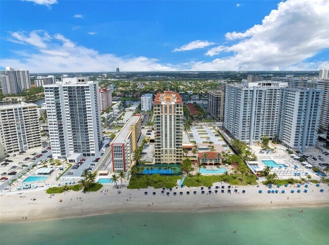 Building Photo - 2065 S Ocean Dr
