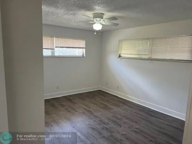 Building Photo - 1761 Windsor Dr