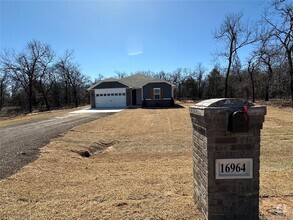 Building Photo - 16964 NONE BUCK Cir