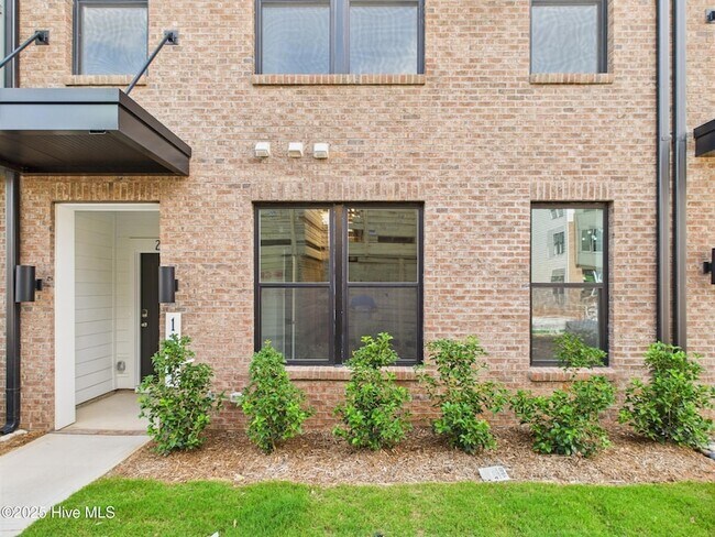 Building Photo - 1251 Shaw View Aly