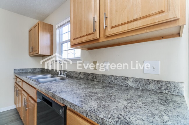 Building Photo - 236 Stagone Ln