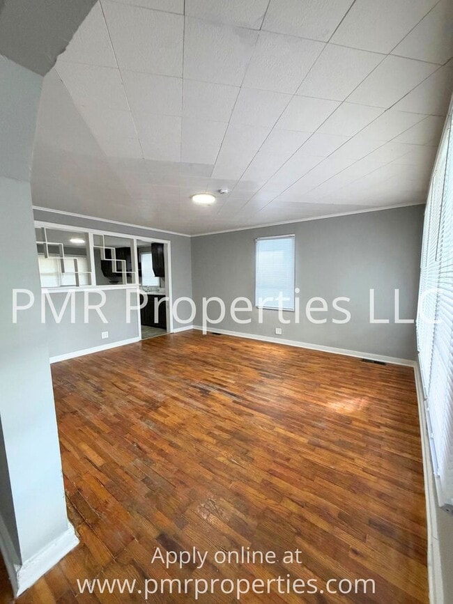 Building Photo - 2529 S 13th St