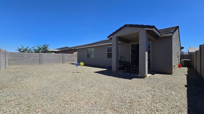 Building Photo - Gorgeous, Almost New Home in Newer Tolleson Neighborhood! Priced just right!