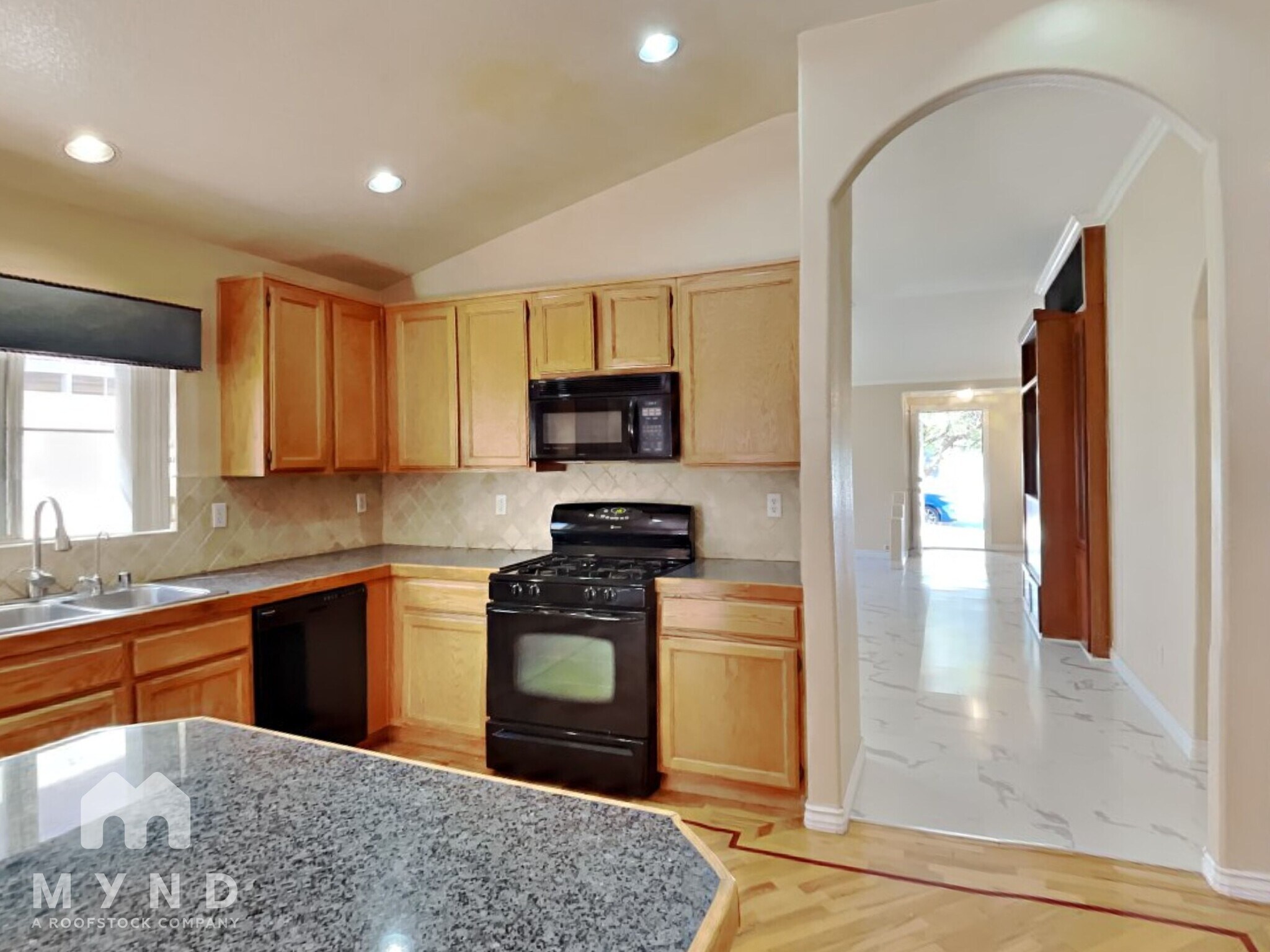 Building Photo - 7599 W Diablo Dr