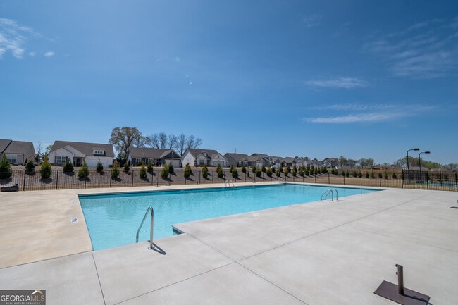 Building Photo - 729 Glenside Dr