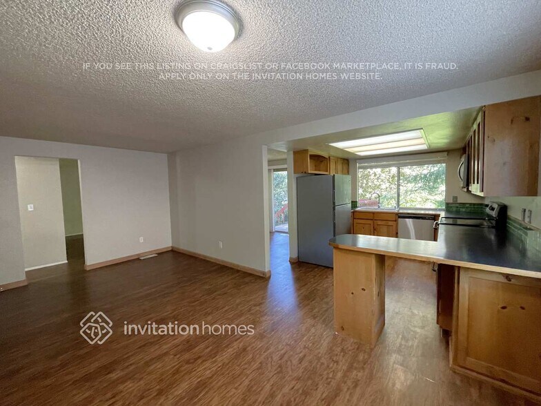 Building Photo - 32730 32nd Ave SW