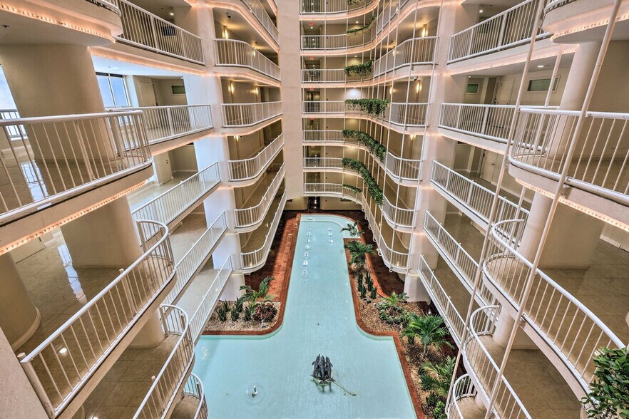 Building Photo - 1717n N Bayshore Dr