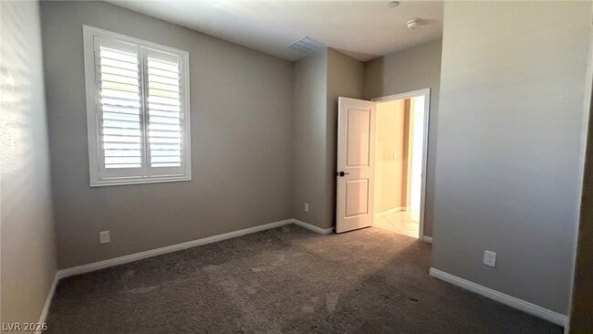 Building Photo - 2283 Teatro Ave