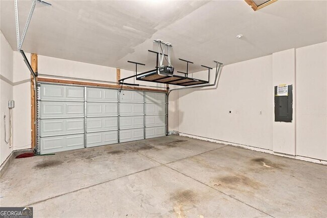 Building Photo - 406 Riverclub Rd