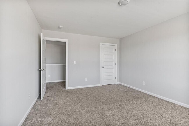 Building Photo - 5619 Wyatt Ct
