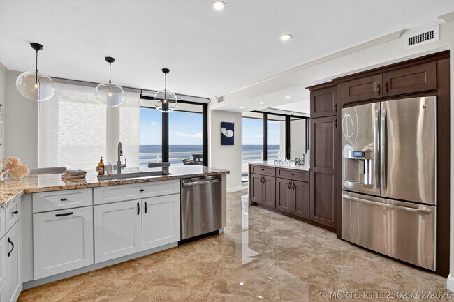 Building Photo - 1500 S Ocean Blvd