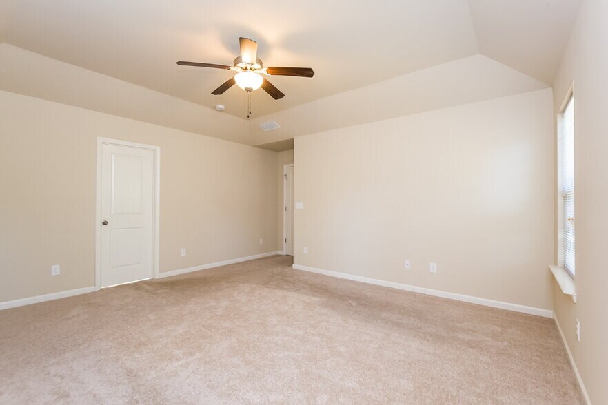 Building Photo - 3602 Kasner Ct