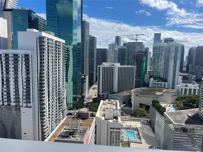 Building Photo - 151 SE 1st St