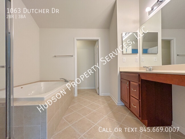 Building Photo - 1063 Dutcher Dr