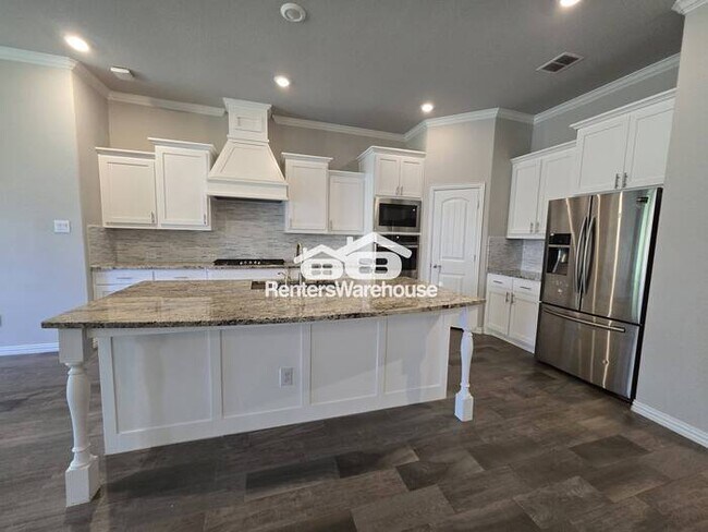 Building Photo - MOVE IN READY - PROSPER TX - 4BEDS 3BATHS