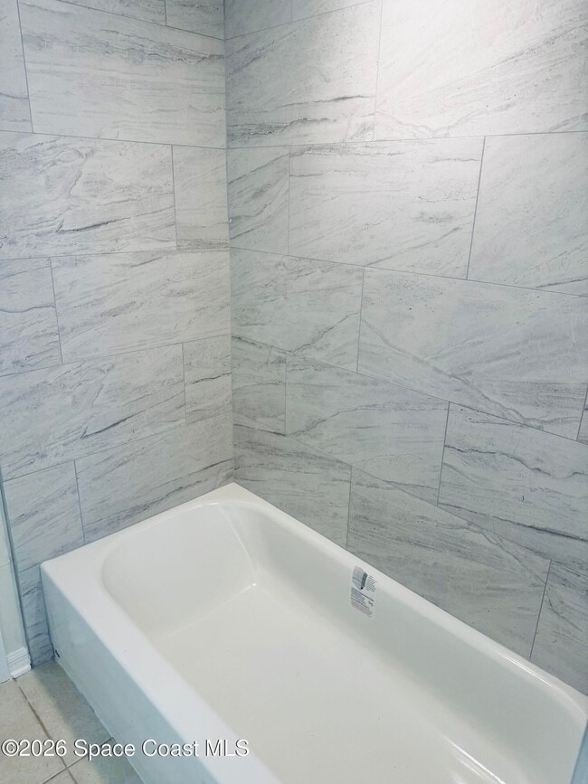 Building Photo - 4795 Riverside Rd