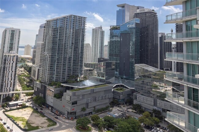 Building Photo - 92 SW 3rd St