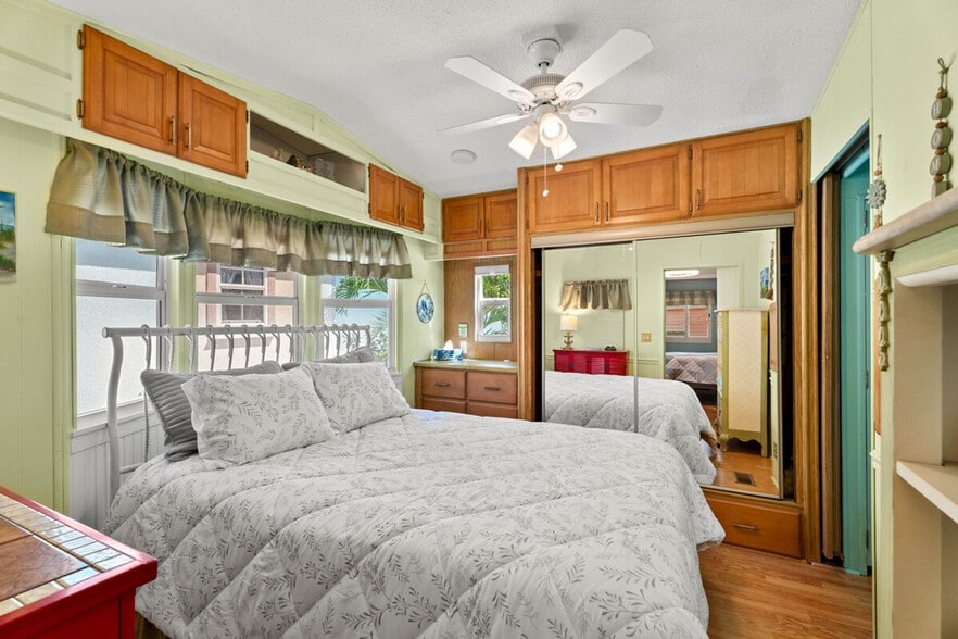 Building Photo - 1368 Nettles Blvd